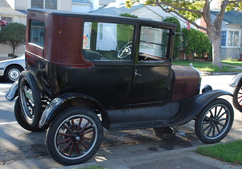 Illustration for article titled 1924 Ford Model T Tudor